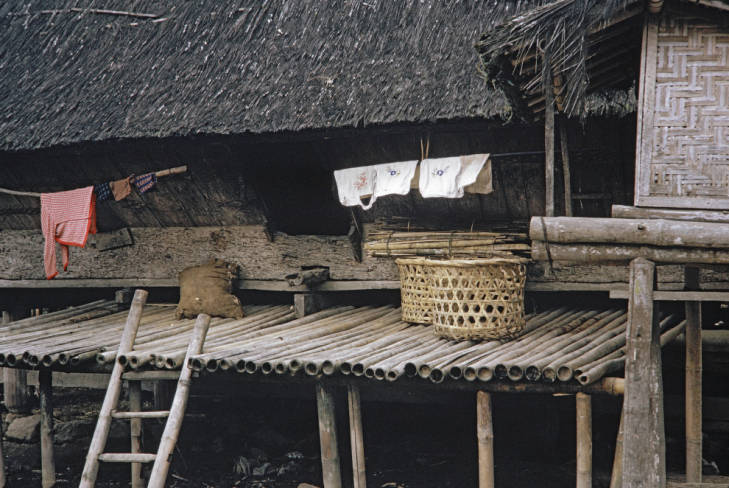 Desa Lingga di tahun 1970an. (Fotografer : Harrison Forman)